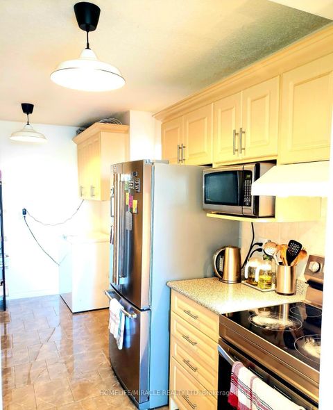 Photo 21 at 814 - 121 Trudelle Street, Eglinton East, Toronto Photo 21 at 814 - 121 Trudelle Street, Eglinton East, Toronto