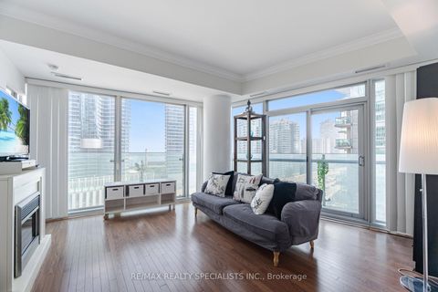 Photo 6 at 804 - 12 York Street, Waterfront Communities C1, Toronto