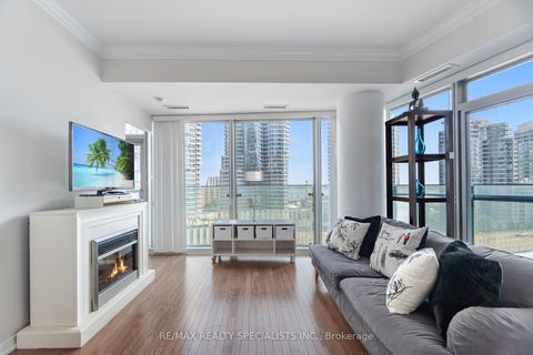 Photo 7 at 804 - 12 York Street, Waterfront Communities C1, Toronto