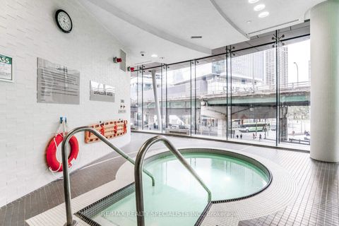 Photo 26 at 804 - 12 York Street, Waterfront Communities C1, Toronto