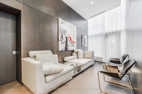 Photo 28 at 804 - 12 York Street, Waterfront Communities C1, Toronto