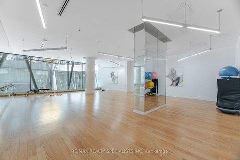 Photo 30 at 804 - 12 York Street, Waterfront Communities C1, Toronto