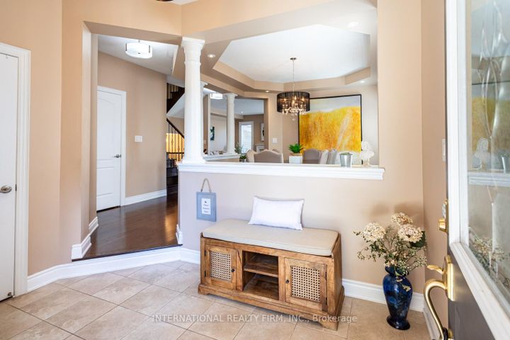 Photo 1 at 2371 QUETICO Crescent, WM Westmount, Oakville