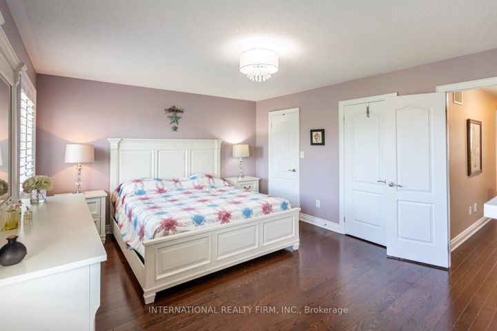 Photo 22 at 2371 QUETICO Crescent, WM Westmount, Oakville