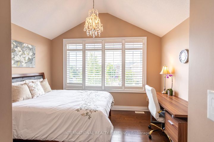 Photo 27 at 2371 QUETICO Crescent, WM Westmount, Oakville