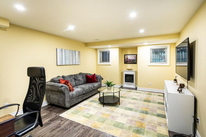Photo 36 at 2371 QUETICO Crescent, WM Westmount, Oakville
