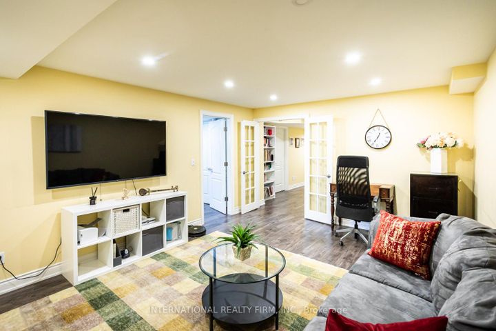 Photo 37 at 2371 QUETICO Crescent, WM Westmount, Oakville