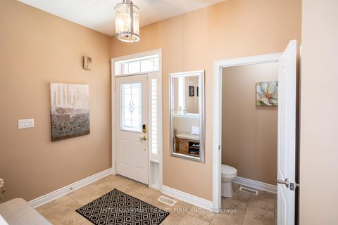 Photo 2 at 2371 QUETICO Crescent, WM Westmount, Oakville