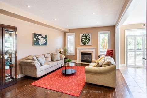 Photo 7 at 2371 QUETICO Crescent, WM Westmount, Oakville