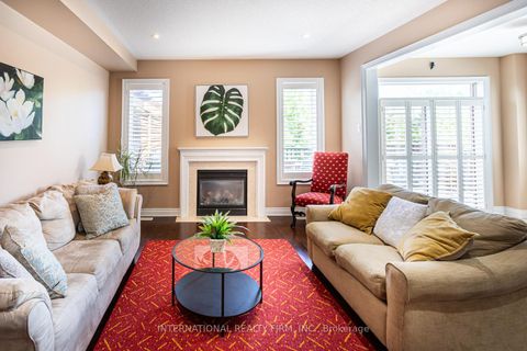 Photo 10 at 2371 QUETICO Crescent, WM Westmount, Oakville