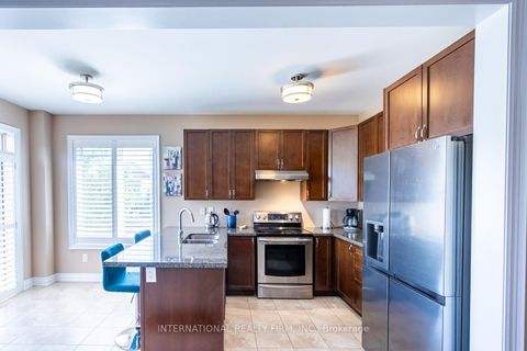 Photo 11 at 2371 QUETICO Crescent, WM Westmount, Oakville