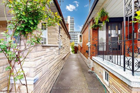 Photo 34 at 105 Livingstone Avenue, Belgravia, Toronto