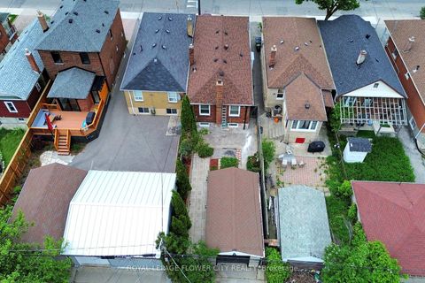 Photo 42 at 105 Livingstone Avenue, Belgravia, Toronto
