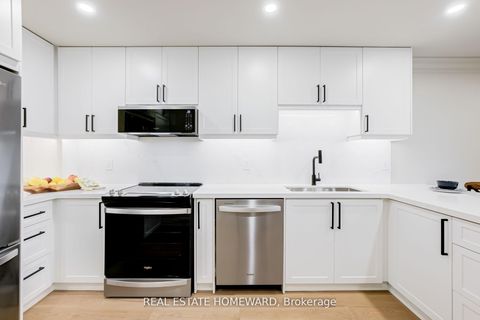 Photo 5 at TH10 - 100 Arbors Lane, West Woodbridge, Vaughan