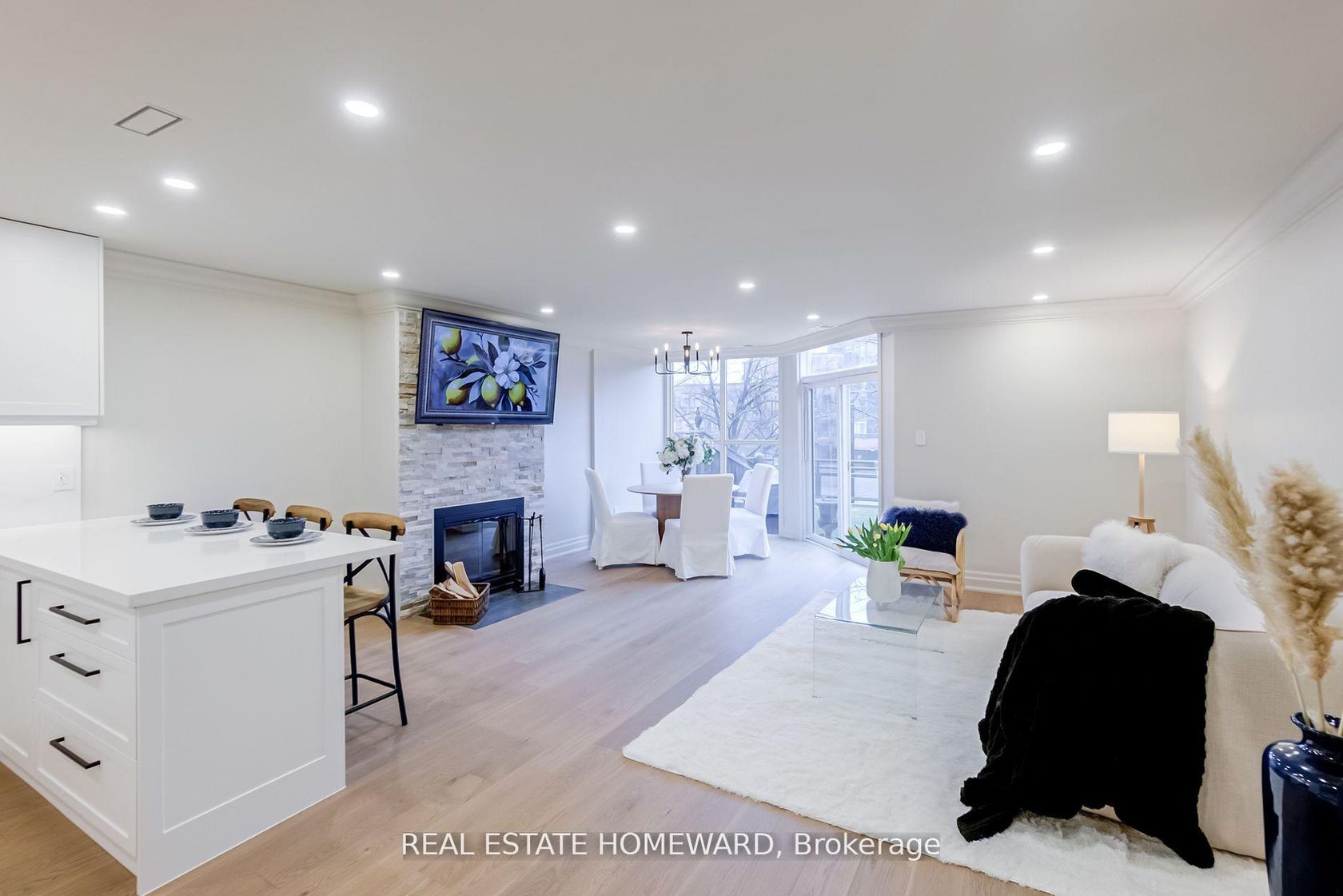 TH10 - 100 Arbors Lane, West Woodbridge, Vaughan 