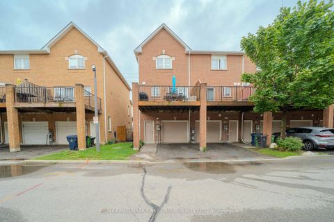 Photo 3 at 1 - 2790 Eglinton Avenue E, Eglinton East, Toronto