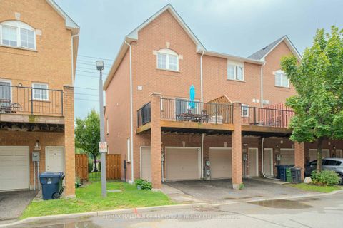 Photo 5 at 1 - 2790 Eglinton Avenue E, Eglinton East, Toronto