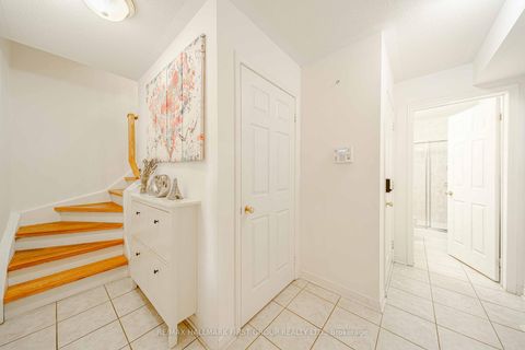 Photo 7 at 1 - 2790 Eglinton Avenue E, Eglinton East, Toronto