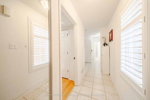 Photo 11 at 1 - 2790 Eglinton Avenue E, Eglinton East, Toronto