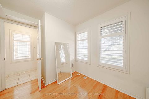 Photo 13 at 1 - 2790 Eglinton Avenue E, Eglinton East, Toronto