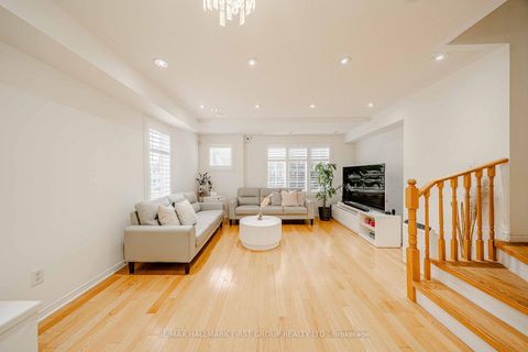 Photo 18 at 1 - 2790 Eglinton Avenue E, Eglinton East, Toronto