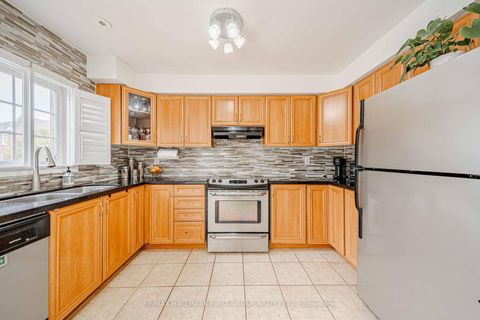 Photo 32 at 1 - 2790 Eglinton Avenue E, Eglinton East, Toronto