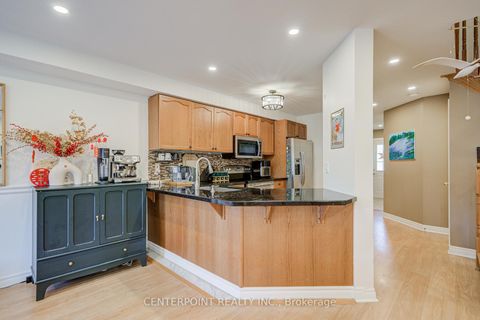 Photo 19 at 55 Amulet Crescent, Rouge Woods, Richmond Hill