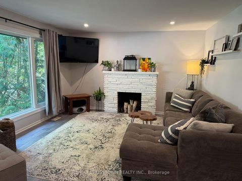Photo 4 at 34 Queen Street, Codrington, Barrie