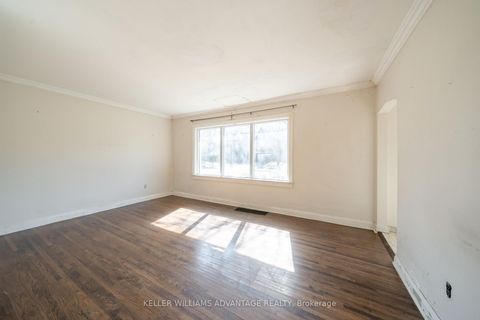 Photo 5 at 144 Upper Canada Drive N, Windfields, Toronto