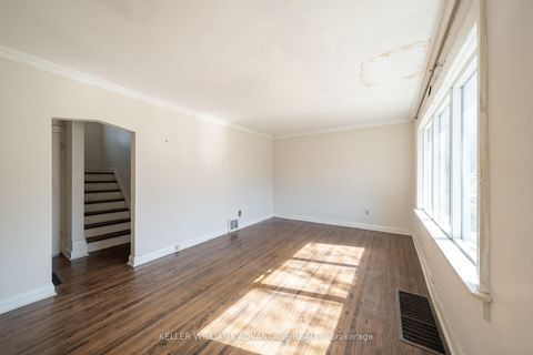 Photo 6 at 144 Upper Canada Drive N, Windfields, Toronto
