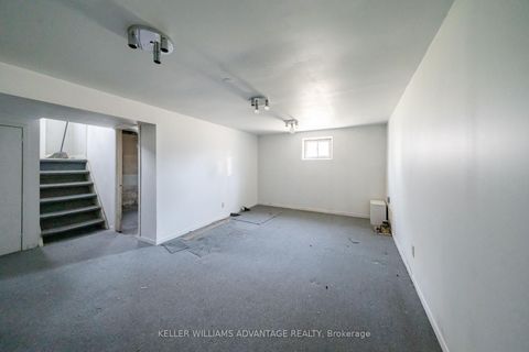 Photo 12 at 144 Upper Canada Drive N, Windfields, Toronto
