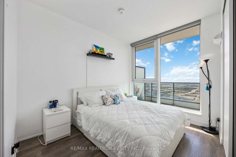Photo 8 at 4309 - 5 Buttermill Avenue, Vaughan Corporate Centre, Vaughan