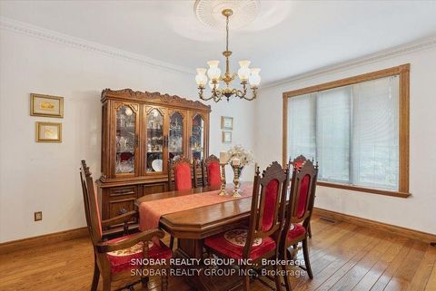 Photo 6 at 5 Weston Wood Road, Humber Heights, Toronto