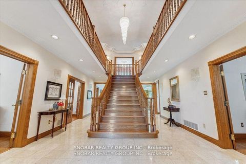 Photo 16 at 5 Weston Wood Road, Humber Heights, Toronto