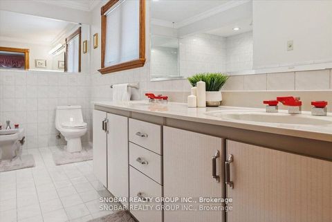 Photo 21 at 5 Weston Wood Road, Humber Heights, Toronto