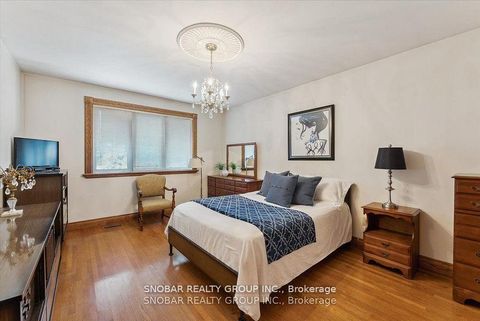 Photo 25 at 5 Weston Wood Road, Humber Heights, Toronto