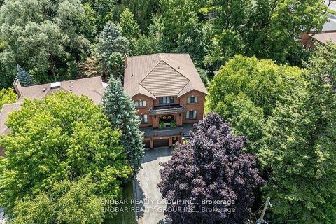 Photo 35 at 5 Weston Wood Road, Humber Heights, Toronto