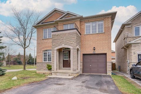 Photo 2 at 46 Teal Crescent, Vellore Village, Vaughan