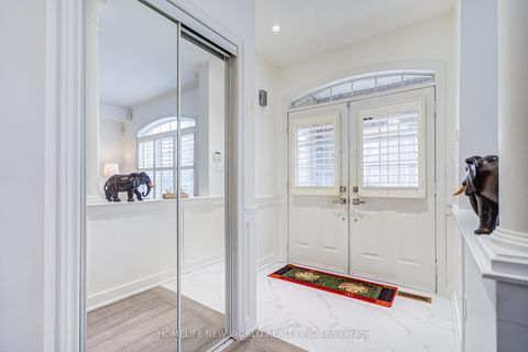 Photo 4 at 46 Teal Crescent, Vellore Village, Vaughan