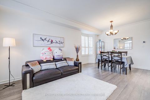 Photo 8 at 46 Teal Crescent, Vellore Village, Vaughan