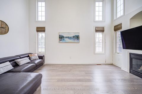 Photo 15 at 46 Teal Crescent, Vellore Village, Vaughan