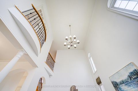Photo 18 at 46 Teal Crescent, Vellore Village, Vaughan