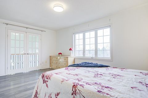 Photo 40 at 46 Teal Crescent, Vellore Village, Vaughan