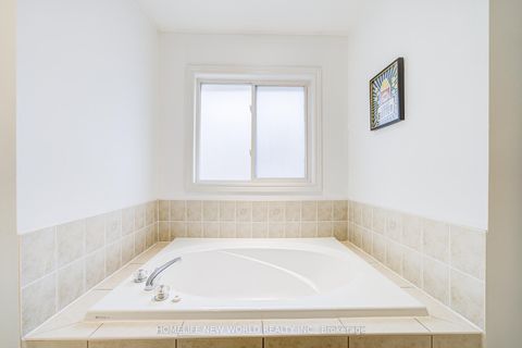 Photo 43 at 46 Teal Crescent, Vellore Village, Vaughan