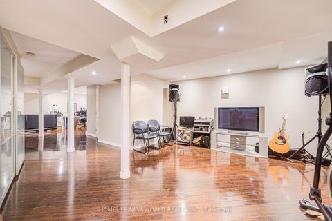 Photo 47 at 46 Teal Crescent, Vellore Village, Vaughan