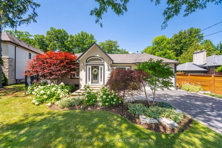 Photo 1 at 1195 Crestdale Road, Lorne Park, Mississauga
