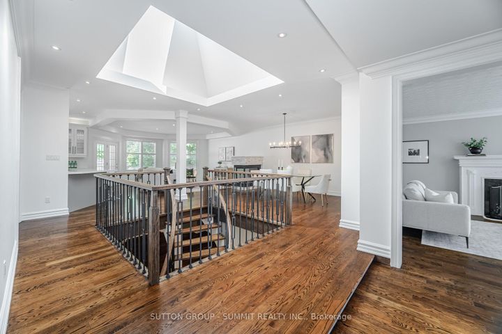 Photo 8 at 1195 Crestdale Road, Lorne Park, Mississauga