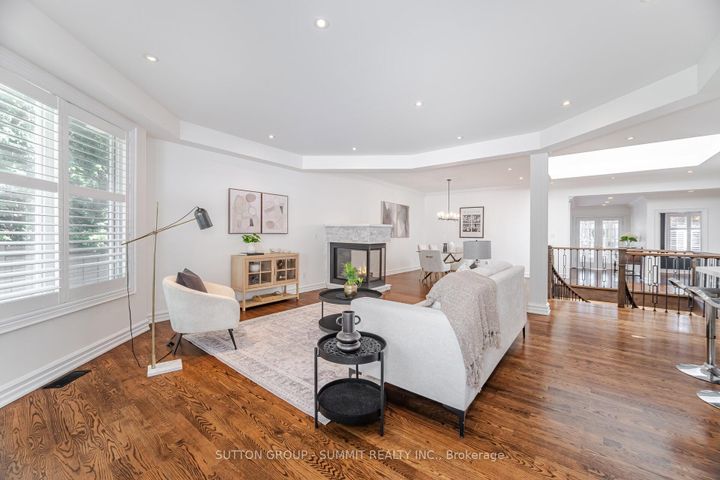 Photo 13 at 1195 Crestdale Road, Lorne Park, Mississauga