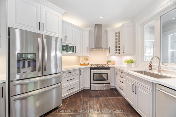 Photo 17 at 1195 Crestdale Road, Lorne Park, Mississauga