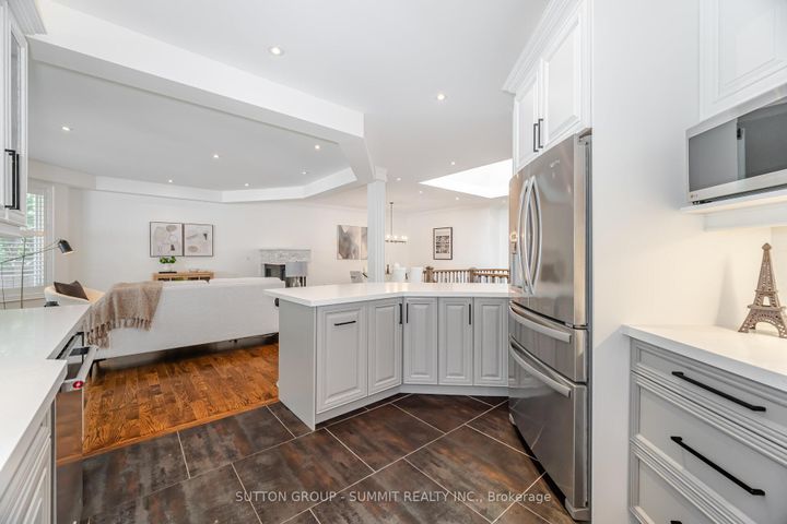 Photo 18 at 1195 Crestdale Road, Lorne Park, Mississauga